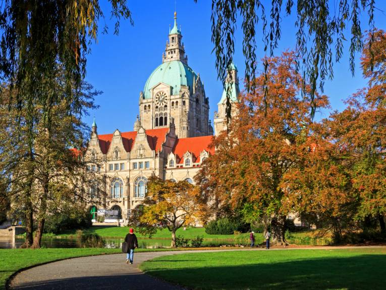 Neues Rathaus Hannover im Herbst